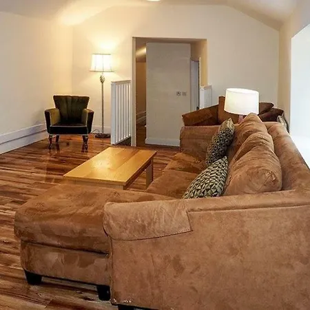 The Townhouse Apartment *
